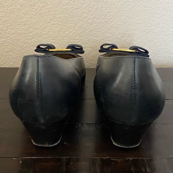 Auth Vara Pump Salvatore Ferragamo - Picture 6 of 9